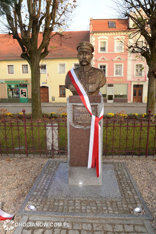 Odsłonięcie popiersia Piłsudskiego