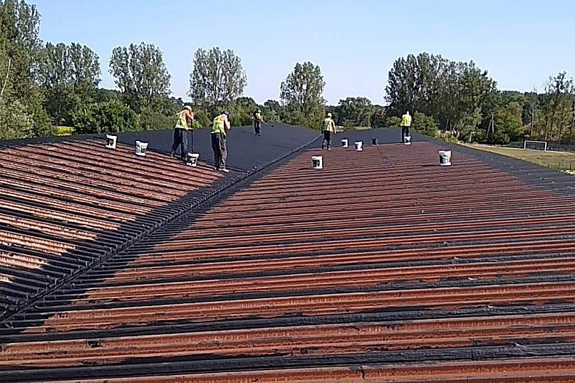 Dach na stadionie jak nowy