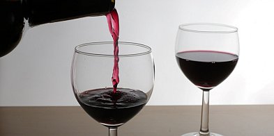 Rząd przyjął projekt przewidujący 10-proc. wzrost akcyz-12895