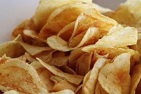Chipsy Lay’s znikają z półek. W tej partii wykryto niebezpieczne substancje-21860
