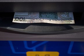Nowy cennik usług bankowych. Klienci zapłacą więcej już od listopada-22101