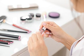 Nie używaj tych kosmetyków. GIS ostrzega przed produktami-22674