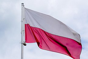 Godło i flaga mogą wyglądać inaczej. Ruszyły prace nad symbolami państwowymi-22796