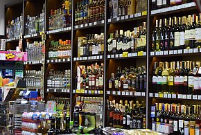 To codzienność wielu Polaków. Nowe dane o alkoholu niepokoją-22865